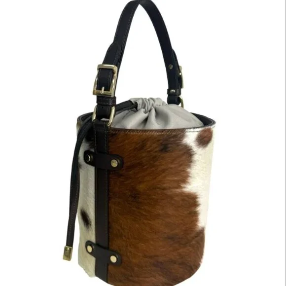 Exquisite Italian Cow Skin Bucket Bag – Handcrafted in Florence, Italy - Picture 3 of 4